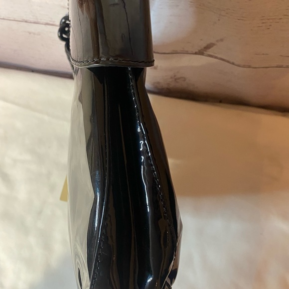 LIKE NEW BURBERRY PATENT LEATHER SHOULDER BAG RARE!!!!! - Picture 10 of 12